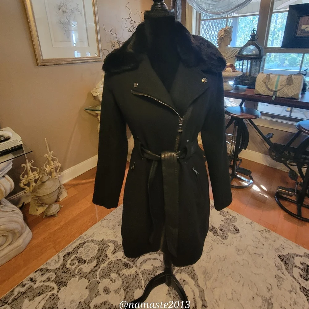 Guess Wool Blend Pea Coat Faux Fur Collar Leather Belt Studded Black Small #613 - Picture 12 of 14